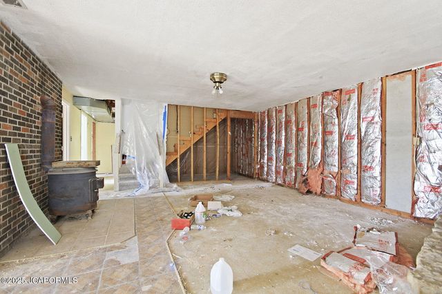 1702 CO RD 382, Holts Summit, MO 65043