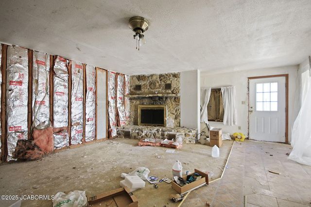 1702 CO RD 382, Holts Summit, MO 65043