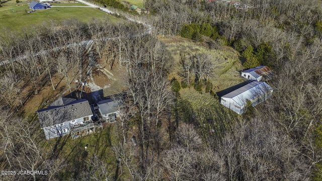 1702 CO RD 382, Holts Summit, MO 65043