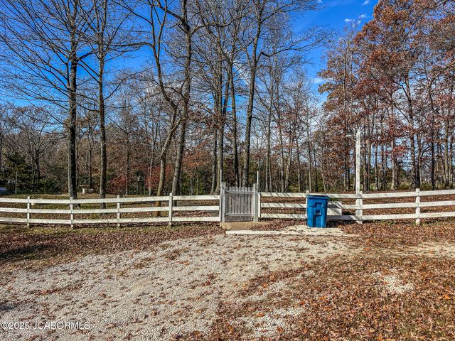 1702 CO RD 382, Holts Summit, MO 65043