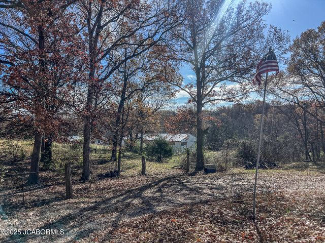 1702 CO RD 382, Holts Summit, MO 65043