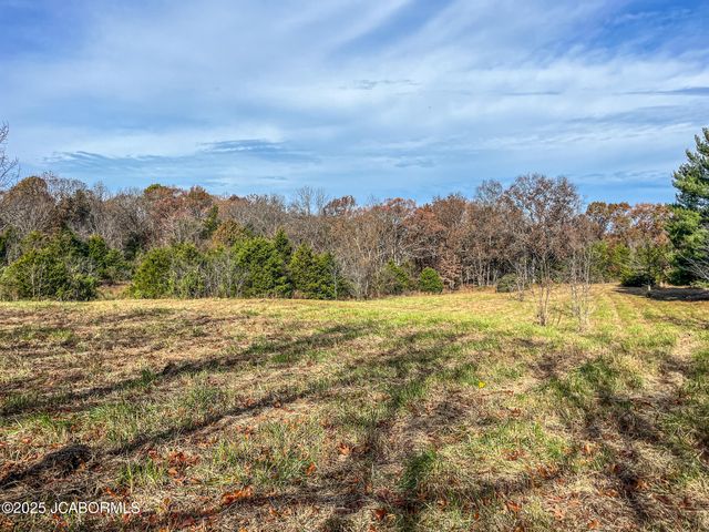 1702 CO RD 382, Holts Summit, MO 65043