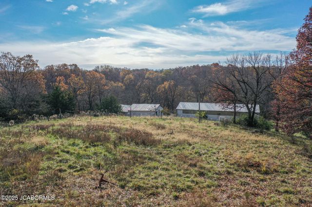 1702 CO RD 382, Holts Summit, MO 65043