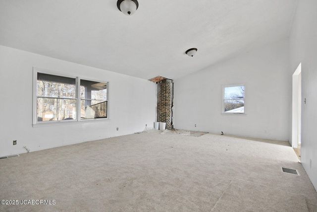 1702 CO RD 382, Holts Summit, MO 65043