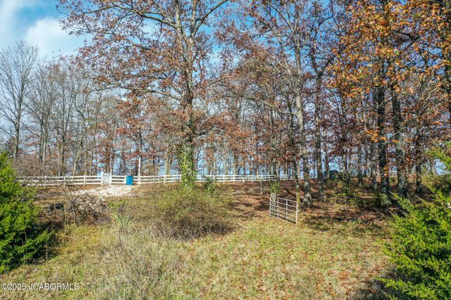 1702 CO RD 382, Holts Summit, MO 65043