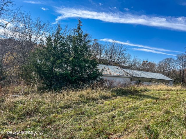 1702 CO RD 382, Holts Summit, MO 65043