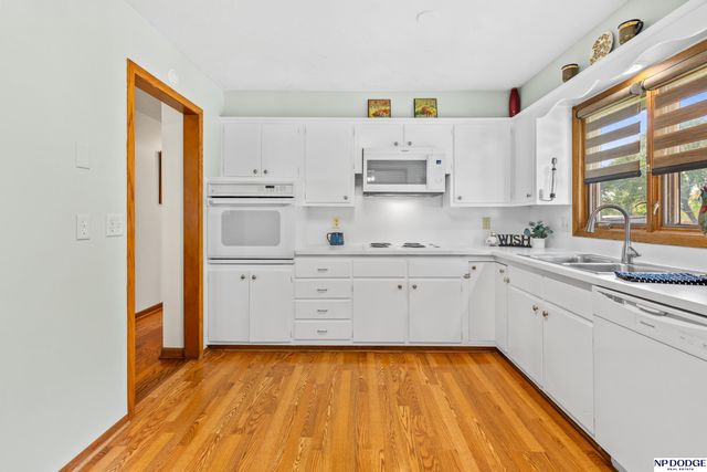 106 N 117 Street, Omaha, NE 68154