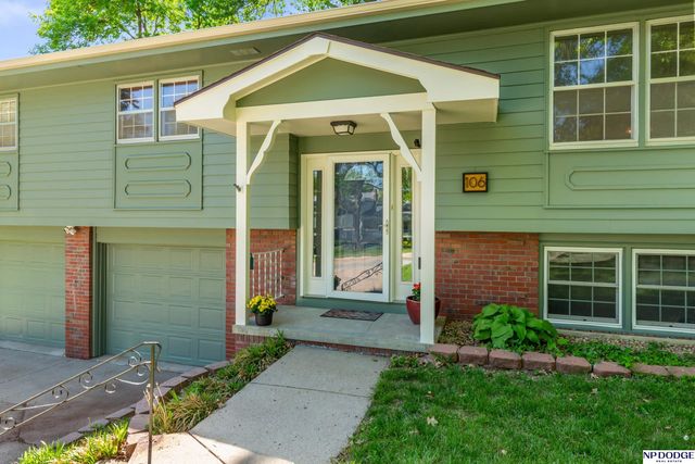 106 N 117 Street, Omaha, NE 68154