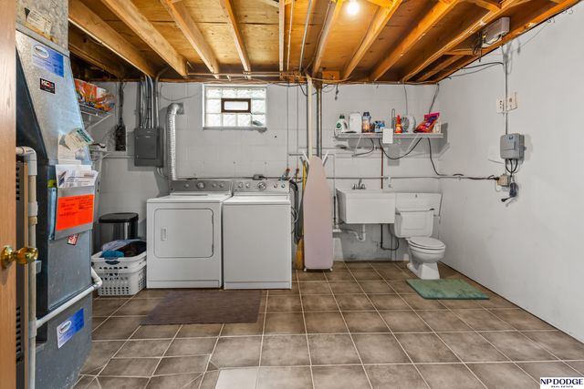 106 N 117 Street, Omaha, NE 68154