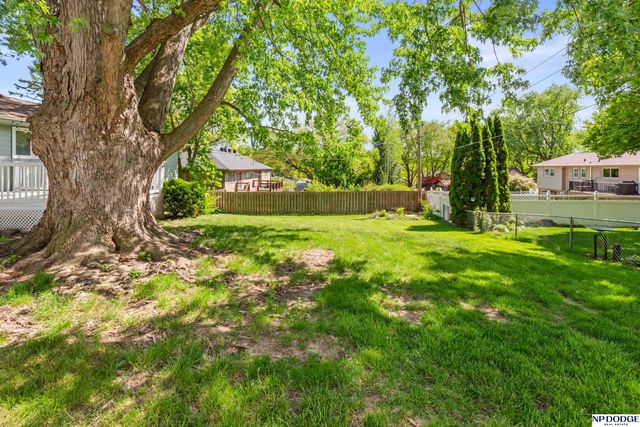 106 N 117 Street, Omaha, NE 68154