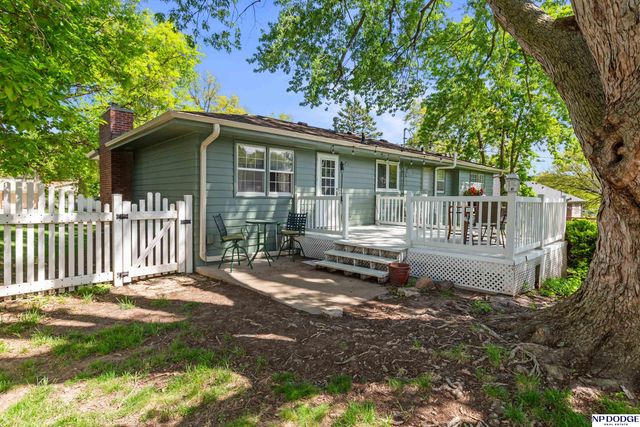 106 N 117 Street, Omaha, NE 68154