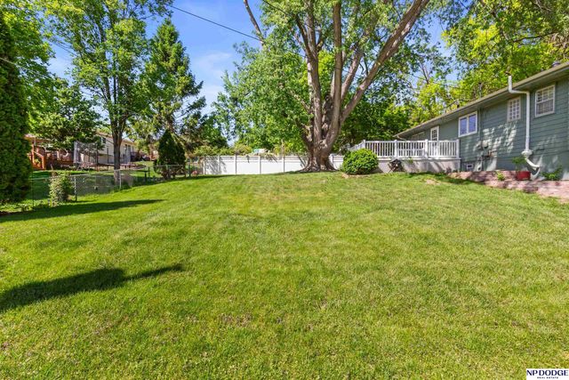 106 N 117 Street, Omaha, NE 68154
