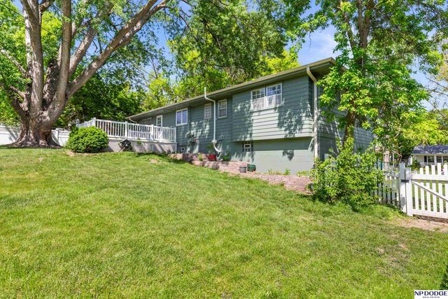 106 N 117 Street, Omaha, NE 68154