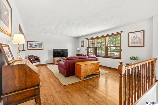 106 N 117 Street, Omaha, NE 68154