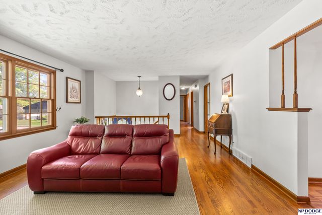 106 N 117 Street, Omaha, NE 68154