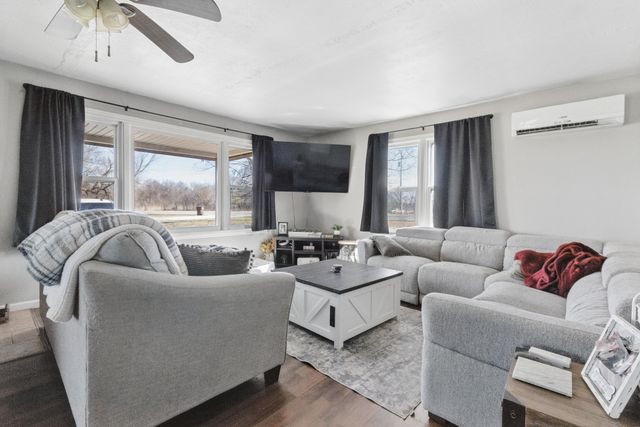 10120 State Highway 39, Stockton, MO 65785