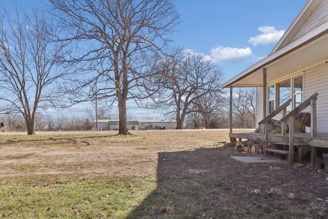 10120 State Highway 39, Stockton, MO 65785