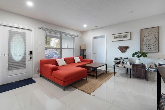 5224 NE 1st Ave, Fort Lauderdale, FL 33334