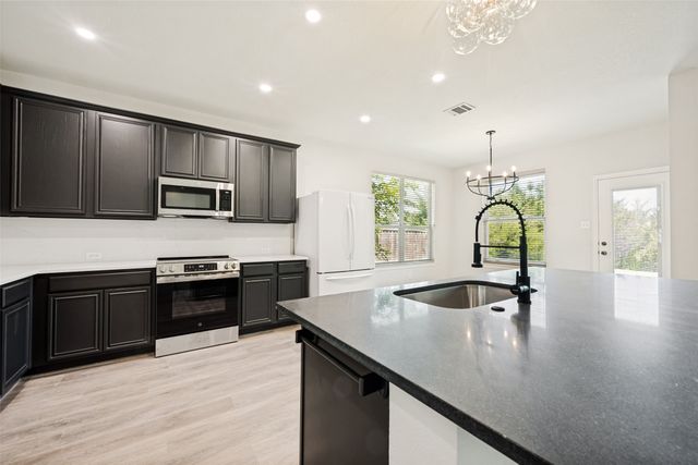 5205 Bay View Drive, Fort Worth, TX 76244