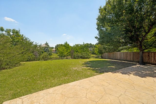 5205 Bay View Drive, Fort Worth, TX 76244