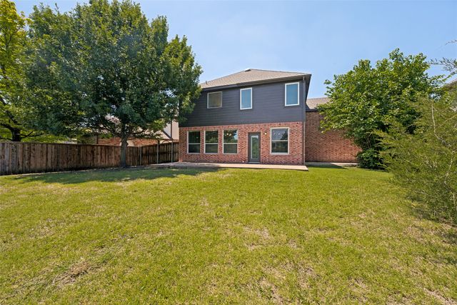 5205 Bay View Drive, Fort Worth, TX 76244
