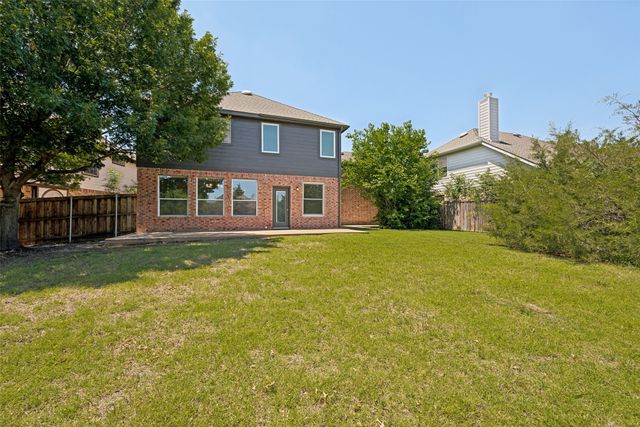 5205 Bay View Drive, Fort Worth, TX 76244