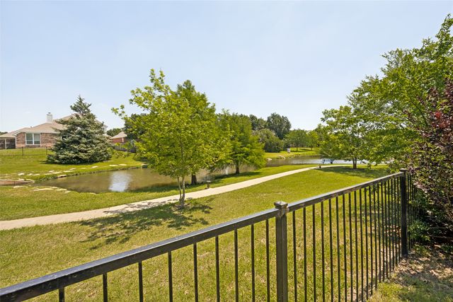 5205 Bay View Drive, Fort Worth, TX 76244