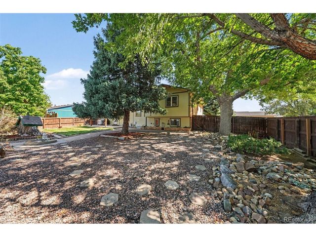 327 Maple Dr, Frederick, CO 80530