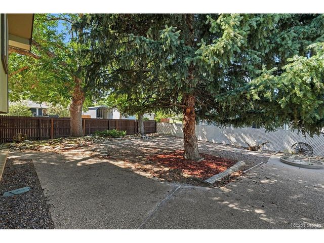 327 Maple Dr, Frederick, CO 80530