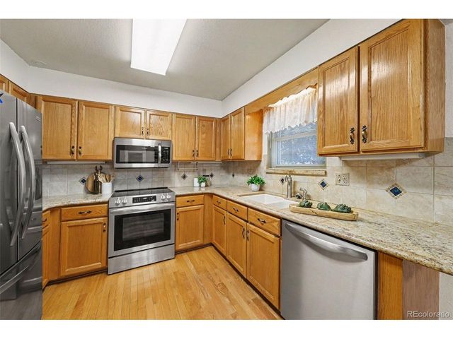 327 Maple Dr, Frederick, CO 80530