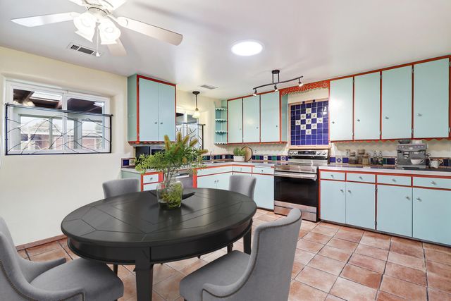 5933 Pauline Avenue NW, Albuquerque, NM 87107