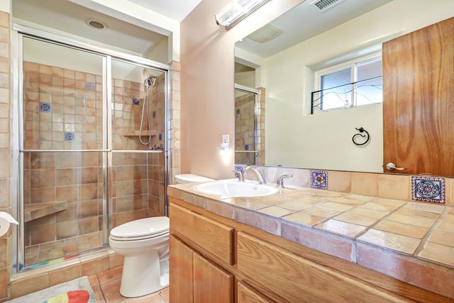 5933 Pauline Avenue NW, Albuquerque, NM 87107