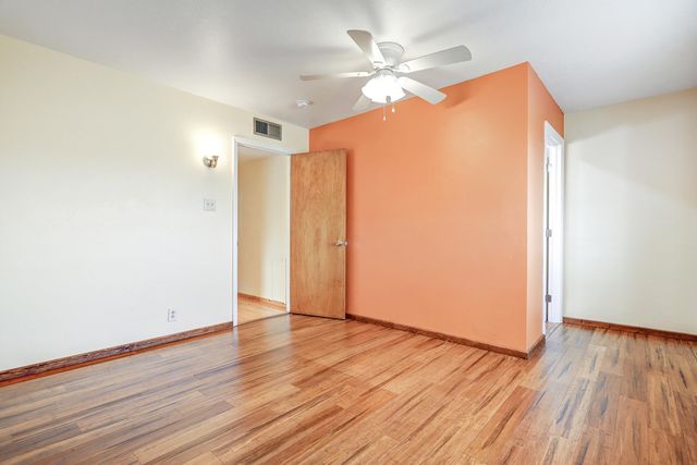 5933 Pauline Avenue NW, Albuquerque, NM 87107