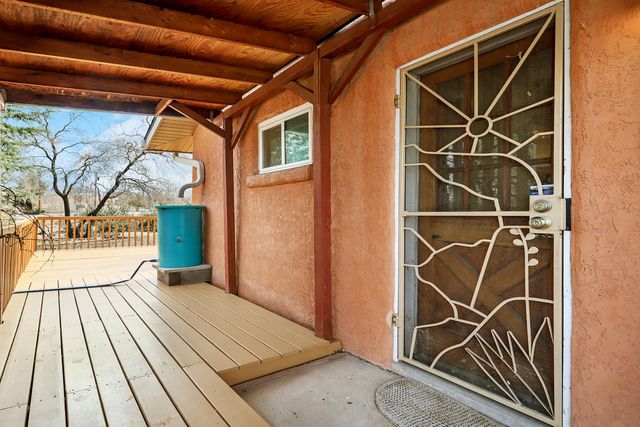 5933 Pauline Avenue NW, Albuquerque, NM 87107