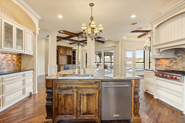 1204 E Scandinavian Court, Granbury, TX 76048