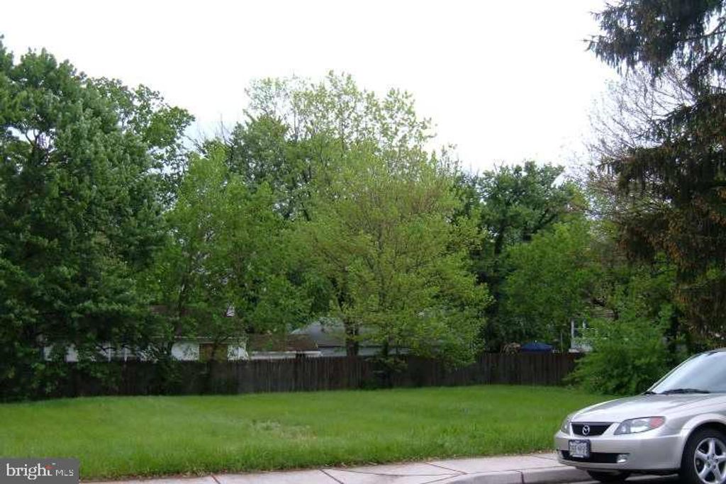 205 FREDERICK AVENUE, Rockville, MD 20850