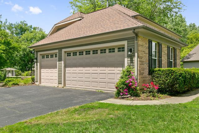 600 Brookstone Road, Grayslake, IL 60030