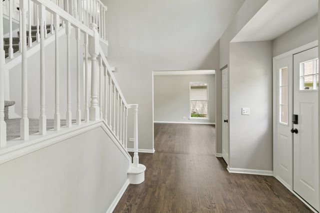 600 Brookstone Road, Grayslake, IL 60030