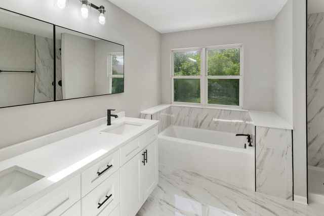 600 Brookstone Road, Grayslake, IL 60030