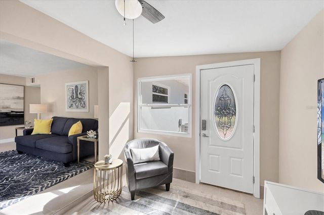 2111 VINSON AVENUE, Sarasota, FL 34232