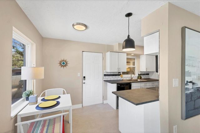 2111 VINSON AVENUE, Sarasota, FL 34232