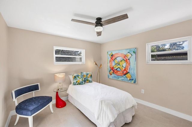 2111 VINSON AVENUE, Sarasota, FL 34232