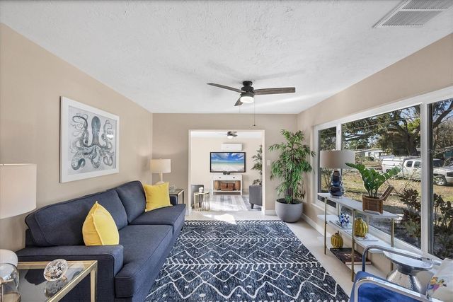 2111 VINSON AVENUE, Sarasota, FL 34232