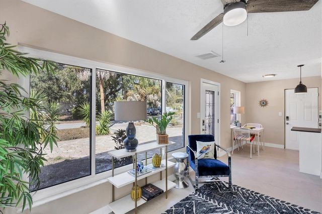 2111 VINSON AVENUE, Sarasota, FL 34232