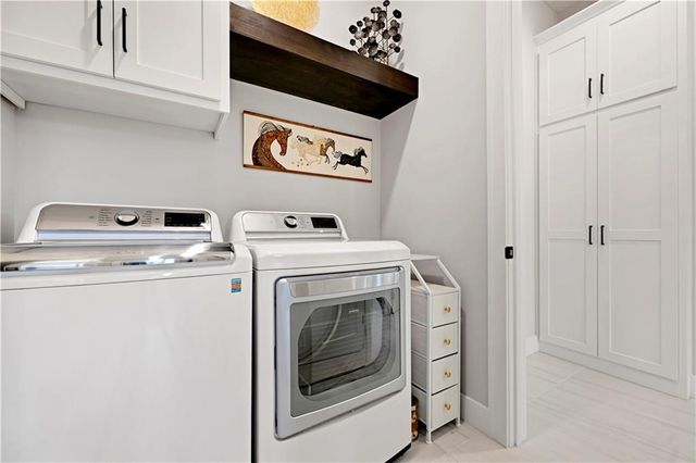 25177 W 109th Street, Olathe, KS 66061