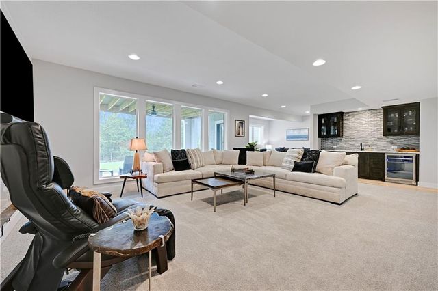 25177 W 109th Street, Olathe, KS 66061