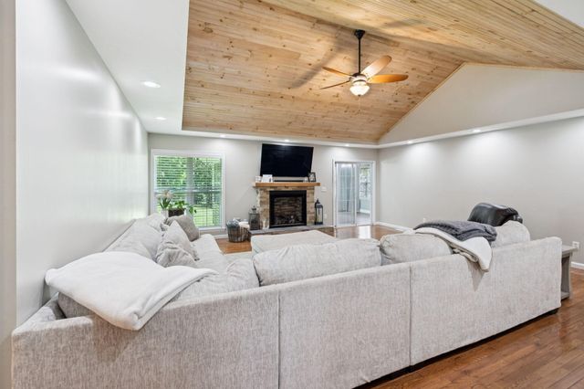 3403 Elderview Drive, Chattanooga, TN 37419