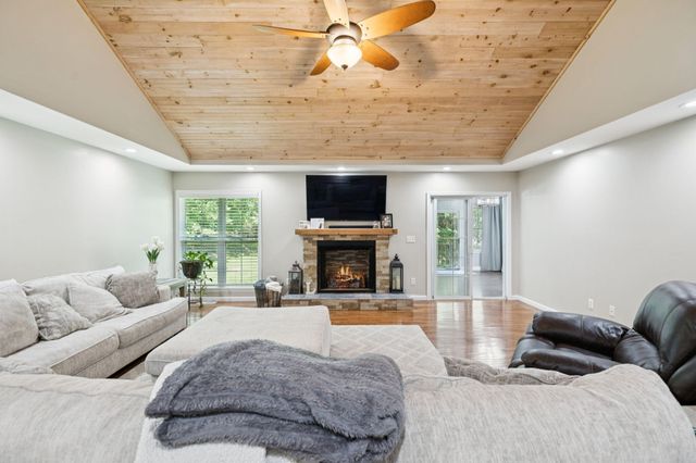 3403 Elderview Drive, Chattanooga, TN 37419