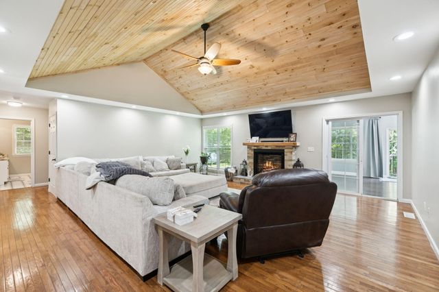 3403 Elderview Drive, Chattanooga, TN 37419