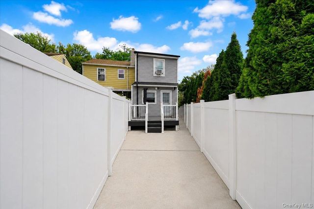 2565 Westervelt Avenue, Bronx, NY 10469